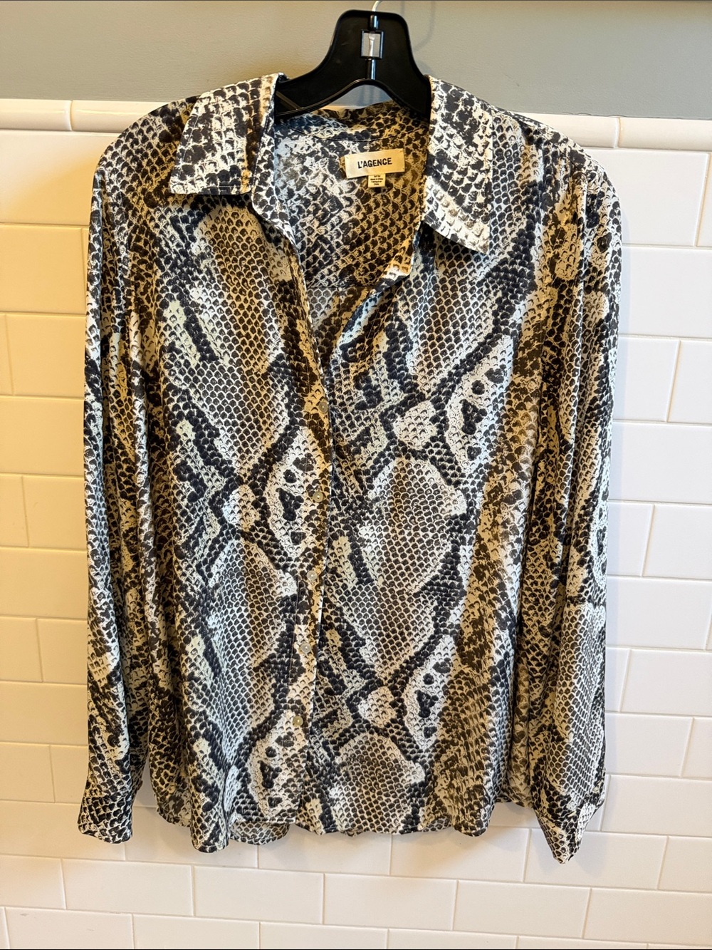 L'AGENCE Black and tan  Snake-Print Button-Down silk Shirt size medium